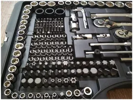 JTC Набор автомобильных инструментов JTC AUTO TOOLS H216C-B72, 216 предм., черный набор инструментов